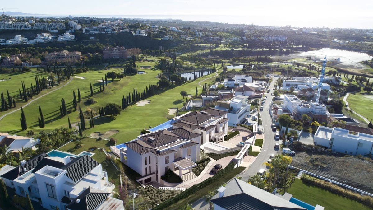 5 sypialnia Willa na sprzedaż w Los Flamingos z basenem - 5 900 000 € (Ref: 9182496)