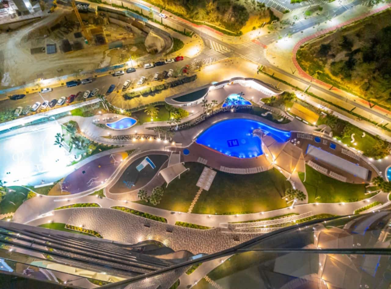 2 bedroom Apartment for sale in Benidorm with pool garage - € 579,000 (Ref: 9182534)