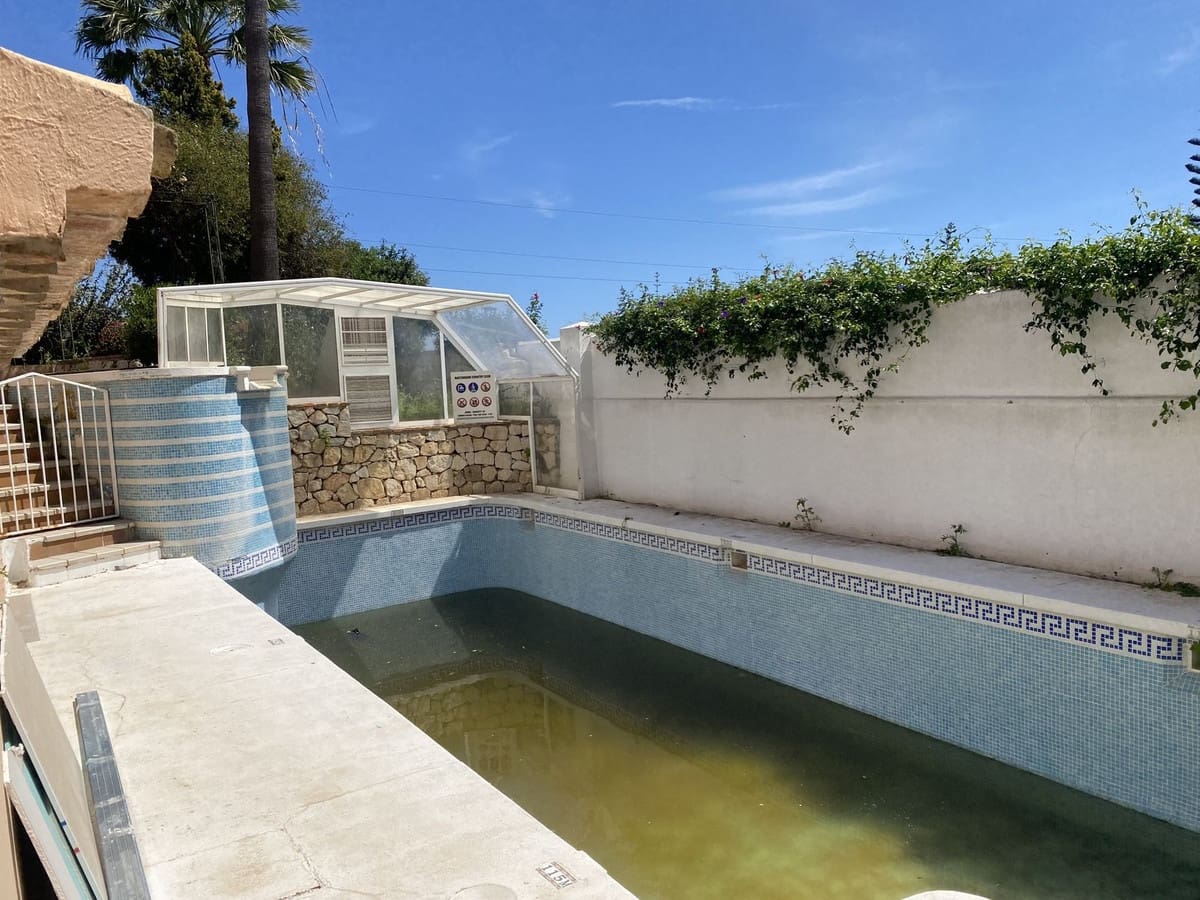 Erhverv til salg i Mijas Golf med swimmingpool - € 1.150.000 (Ref: 9182535)