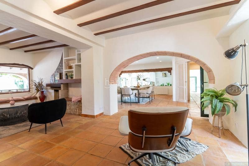 4 soverom Finca/Herregård til salgs i Senija med svømmebasseng garasje - € 1 295 000 (Ref: 9182548)