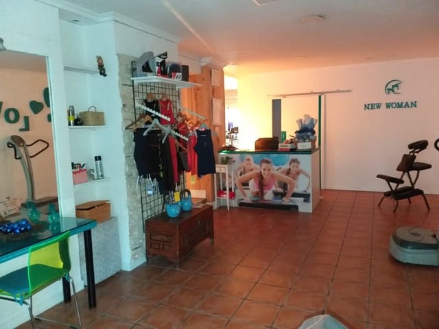 Commercial for sale in Altea - € 730,000 (Ref: 9182583)