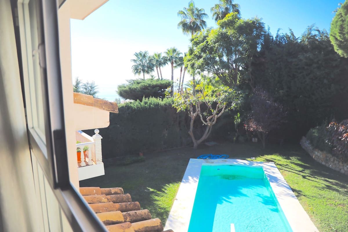 5 soverom Villa til salgs i La Capellania med svømmebasseng - € 1 250 000 (Ref: 9182599)