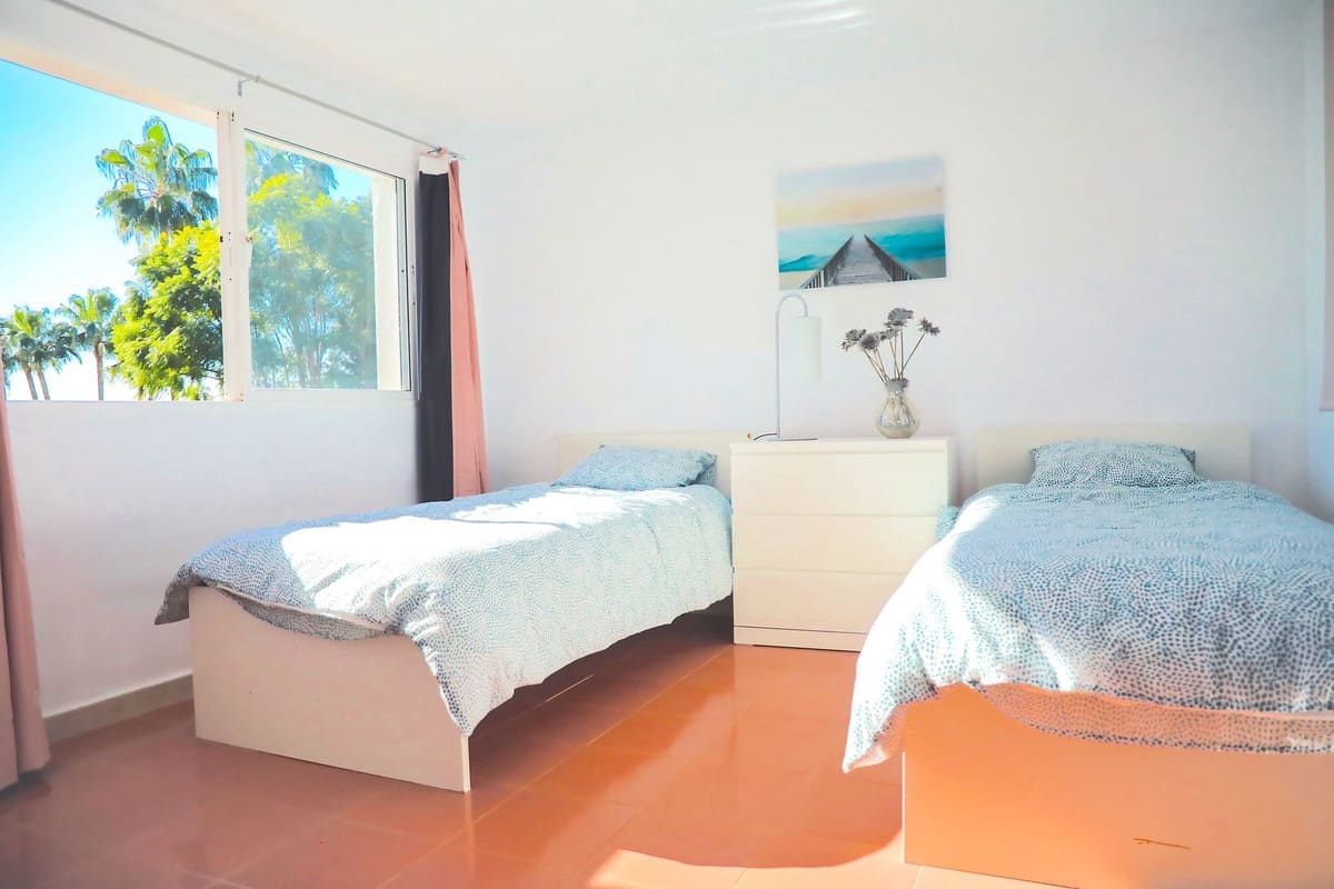 5 soverom Villa til salgs i La Capellania med svømmebasseng - € 1 250 000 (Ref: 9182599)