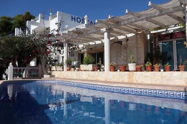 Huvila myytävänä paikassa Canuta, Calpe / Calp mukana uima-altaan 
autotalli - 1 050 000 € (Ref: 9182609)