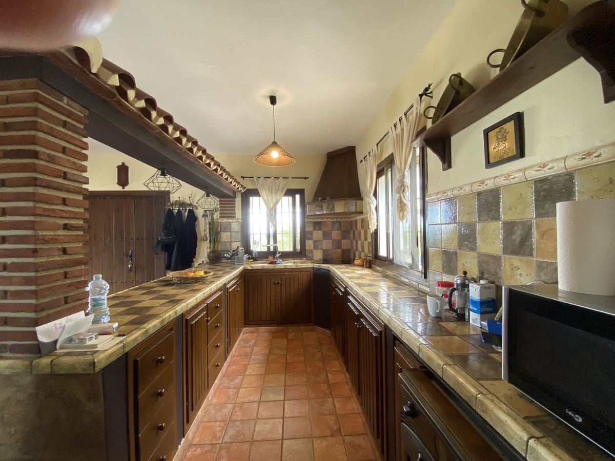 4 quarto Moradia para venda em Mijas com piscina - 550 000 € (Ref: 9182614)