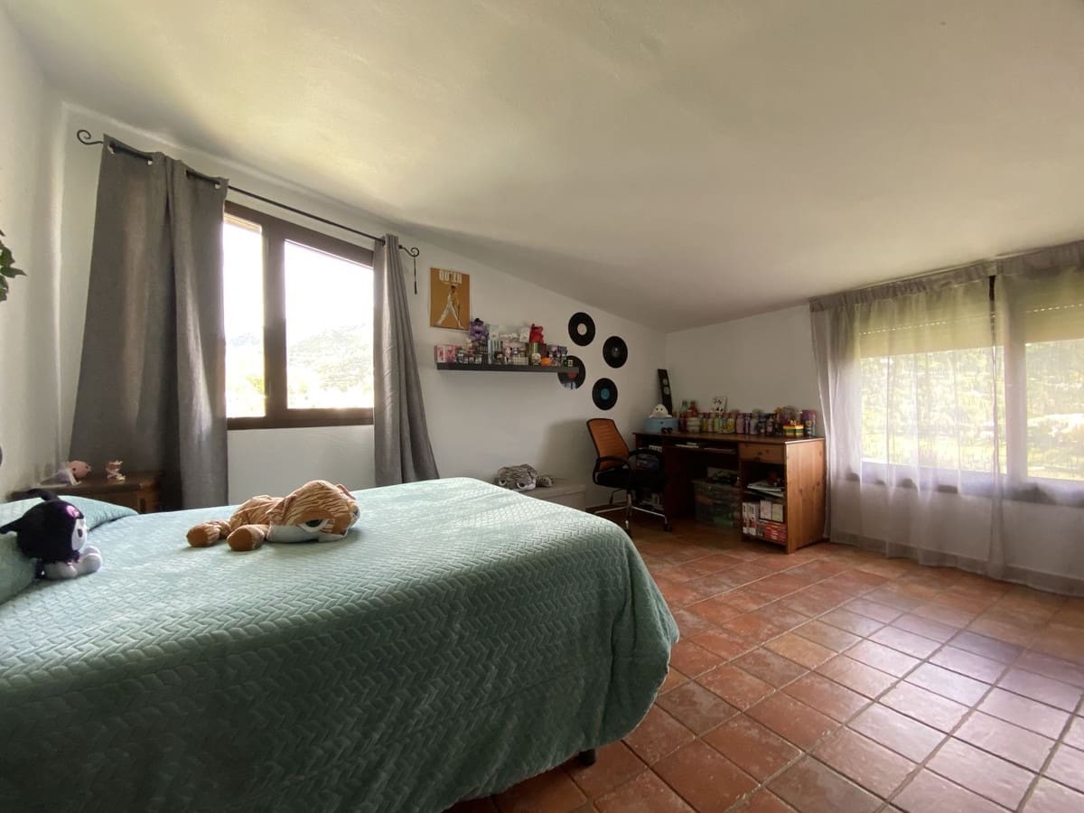 4 quarto Moradia para venda em Mijas com piscina - 550 000 € (Ref: 9182614)