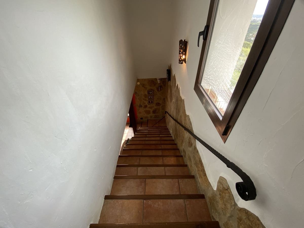 4 quarto Moradia para venda em Mijas com piscina - 550 000 € (Ref: 9182614)