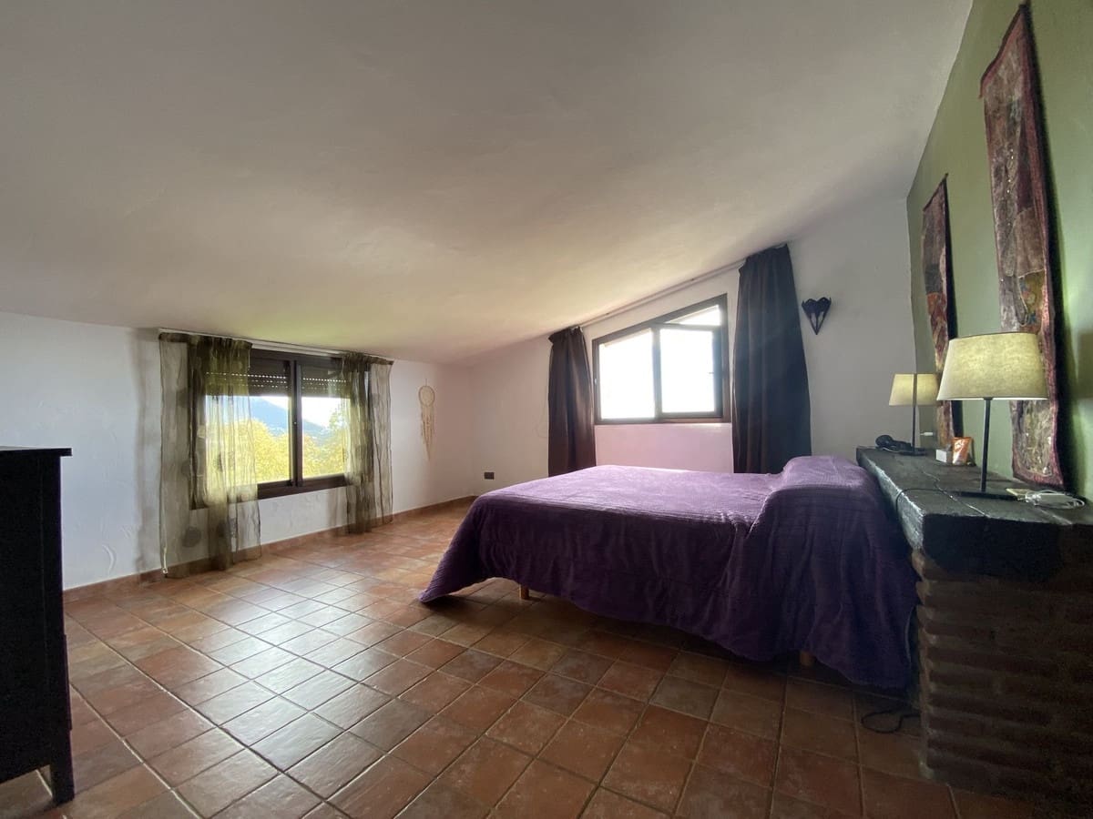 4 quarto Moradia para venda em Mijas com piscina - 550 000 € (Ref: 9182614)