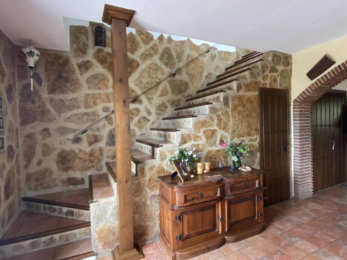 4 quarto Moradia para venda em Mijas com piscina - 550 000 € (Ref: 9182614)