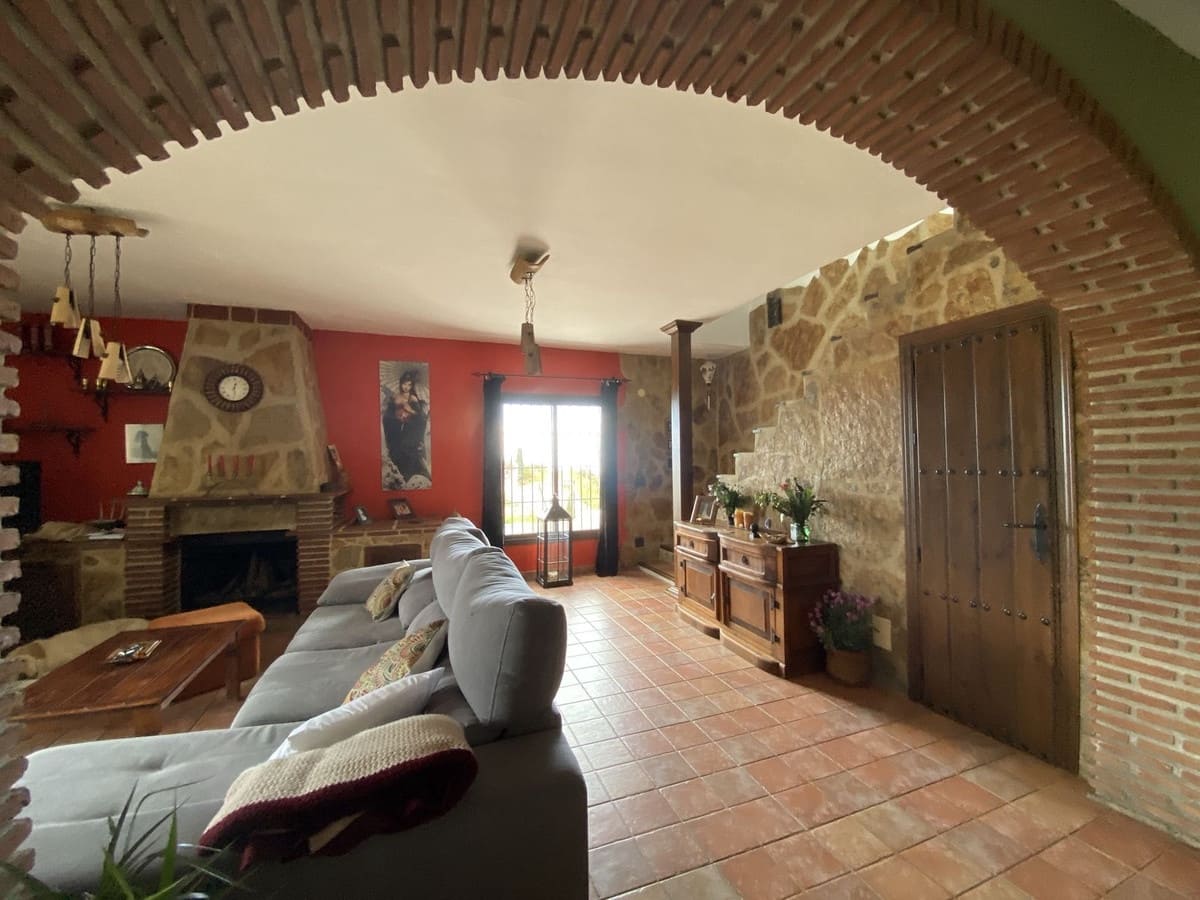 4 quarto Moradia para venda em Mijas com piscina - 550 000 € (Ref: 9182614)