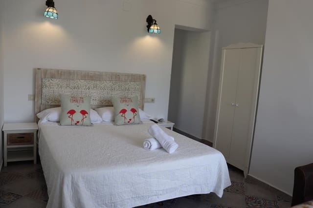 11 bedroom Commercial for sale in Manzanera - Tosal, Calpe / Calp with pool garage - € 850,000 (Ref: 9182657)