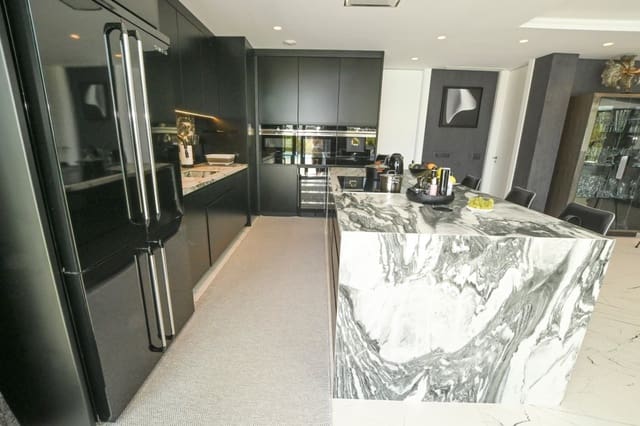 5 slaapkamer Villa te koop in Benissa met zwembad garage - € 3.300.000 (Ref: 9182667)