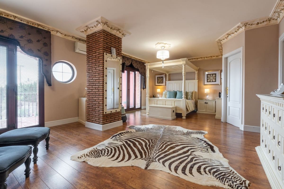 7 soverom Villa til salgs i Benalmadena Costa med svømmebasseng - € 2 500 000 (Ref: 9182673)