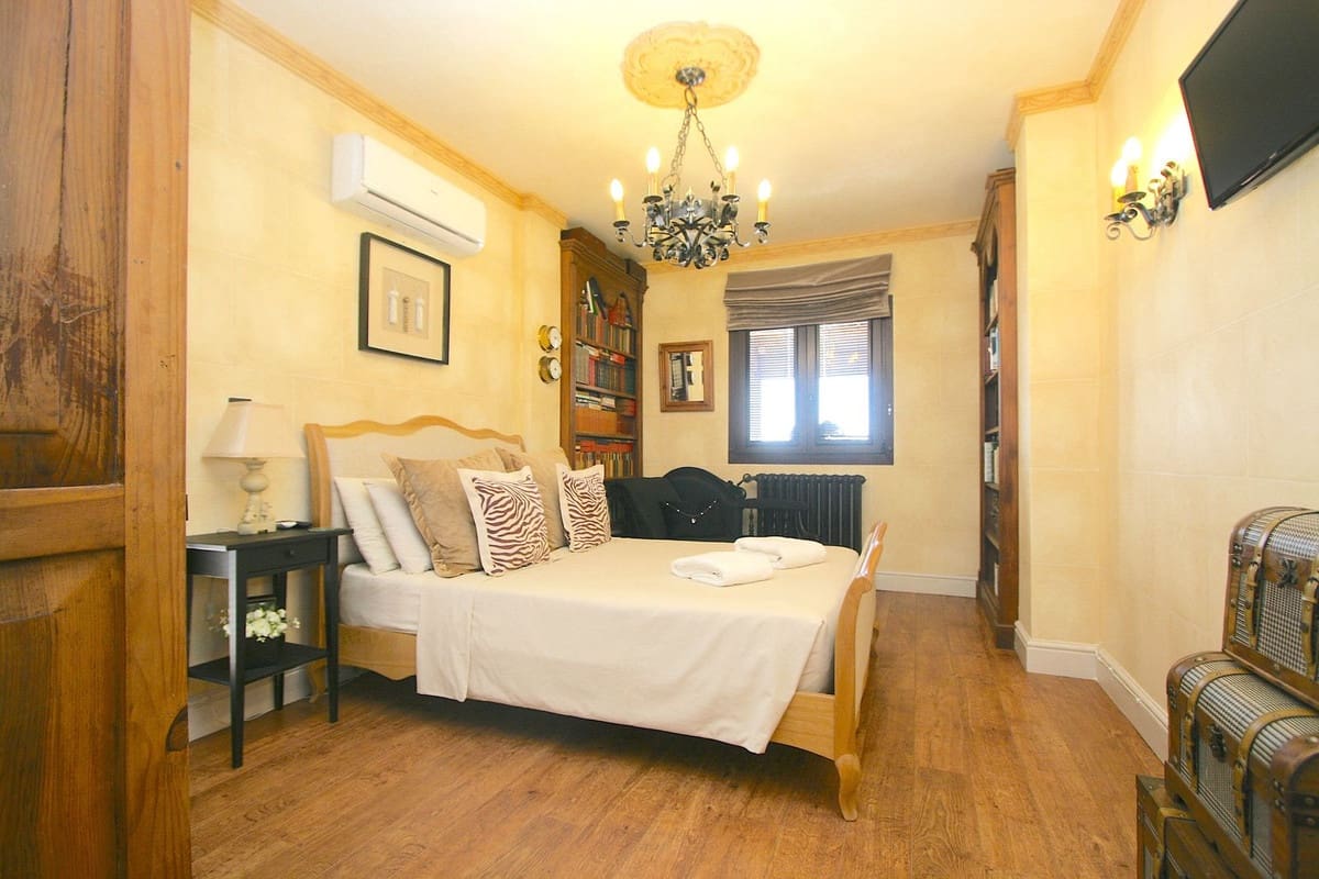 7 Zimmer Villa zu verkaufen in Benalmadena Costa mit Pool - 2.500.000 € (Ref: 9182673)