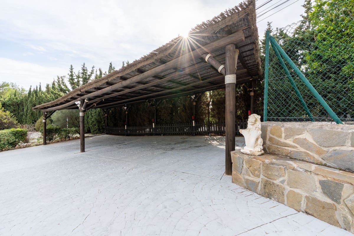 7 Zimmer Villa zu verkaufen in Benalmadena Costa mit Pool - 2.500.000 € (Ref: 9182673)