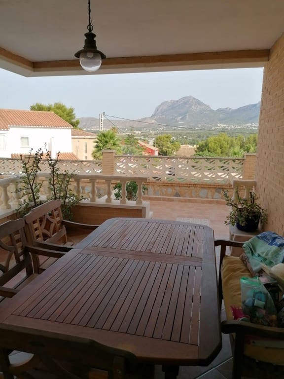 8 soverom Villa til salgs i Benidorm med svømmebasseng - € 890 000 (Ref: 9182694)