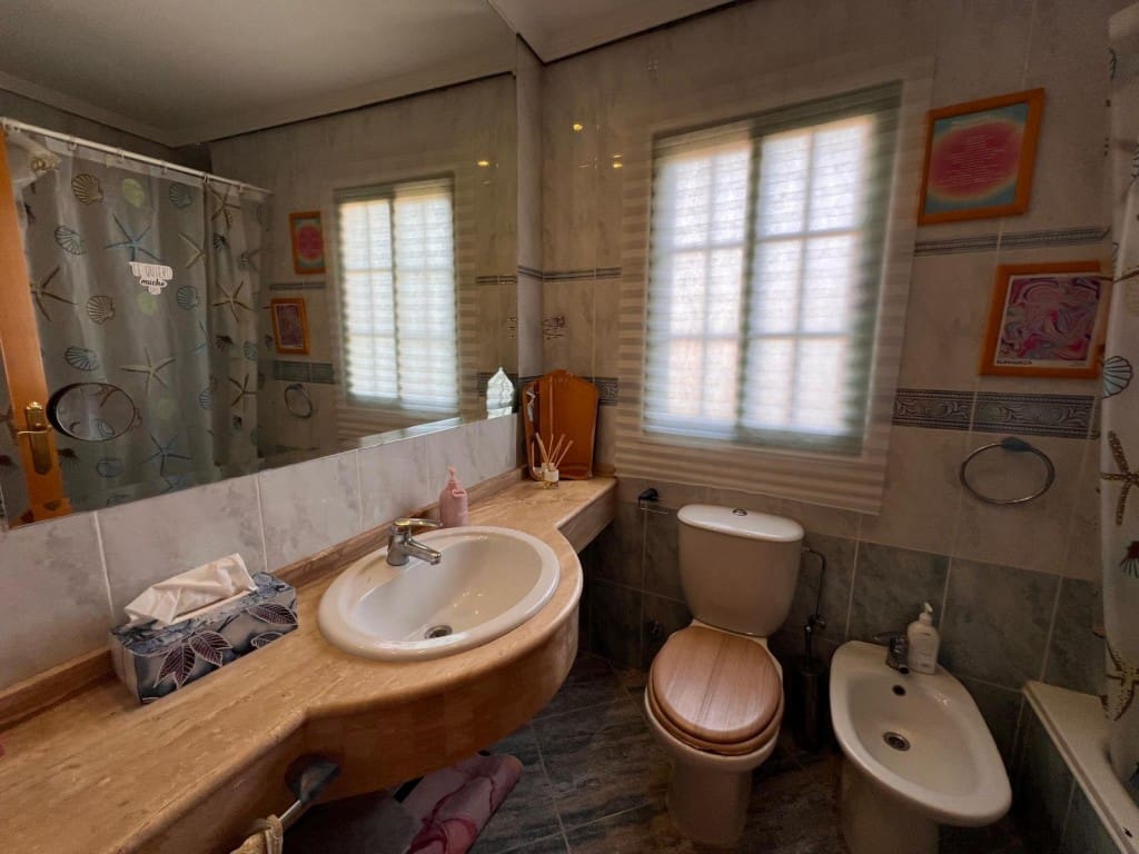 8 soverom Villa til salgs i Benidorm med svømmebasseng - € 890 000 (Ref: 9182694)