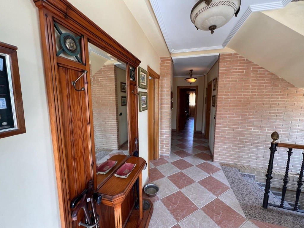 8 soverom Villa til salgs i Benidorm med svømmebasseng - € 890 000 (Ref: 9182694)