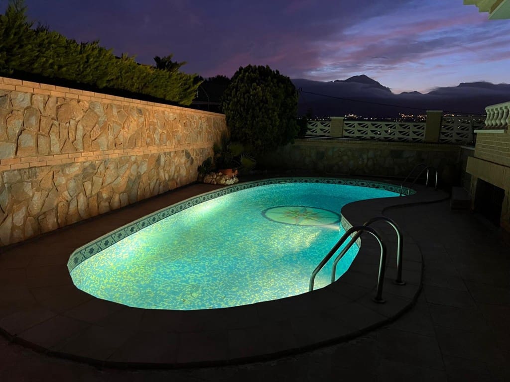 8 soverom Villa til salgs i Benidorm med svømmebasseng - € 890 000 (Ref: 9182694)