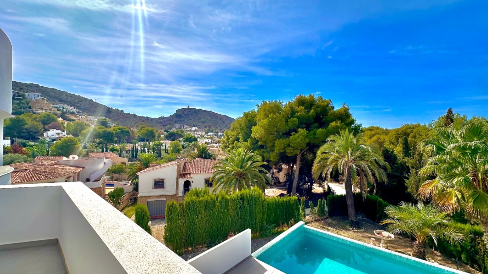 4 sypialnia Willa na sprzedaż w Moraira z basenem garażem - 1 500 000 € (Ref: 9182701)