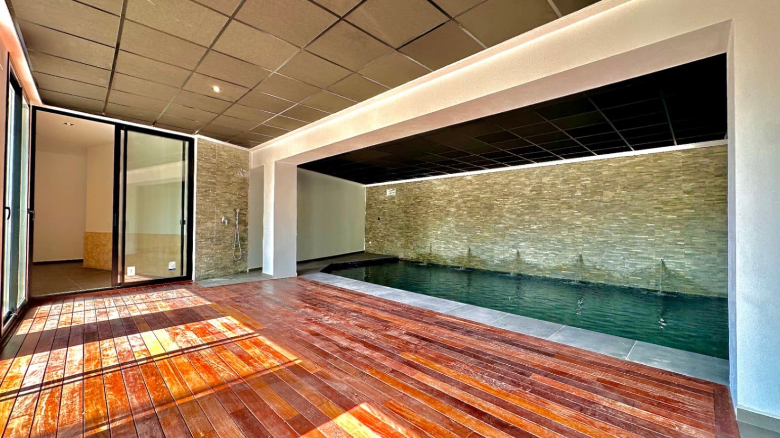 4 sypialnia Willa na sprzedaż w Moraira z basenem garażem - 1 500 000 € (Ref: 9182701)