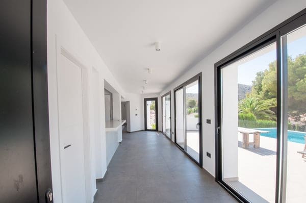 4 sypialnia Willa na sprzedaż w Moraira z basenem garażem - 1 500 000 € (Ref: 9182701)