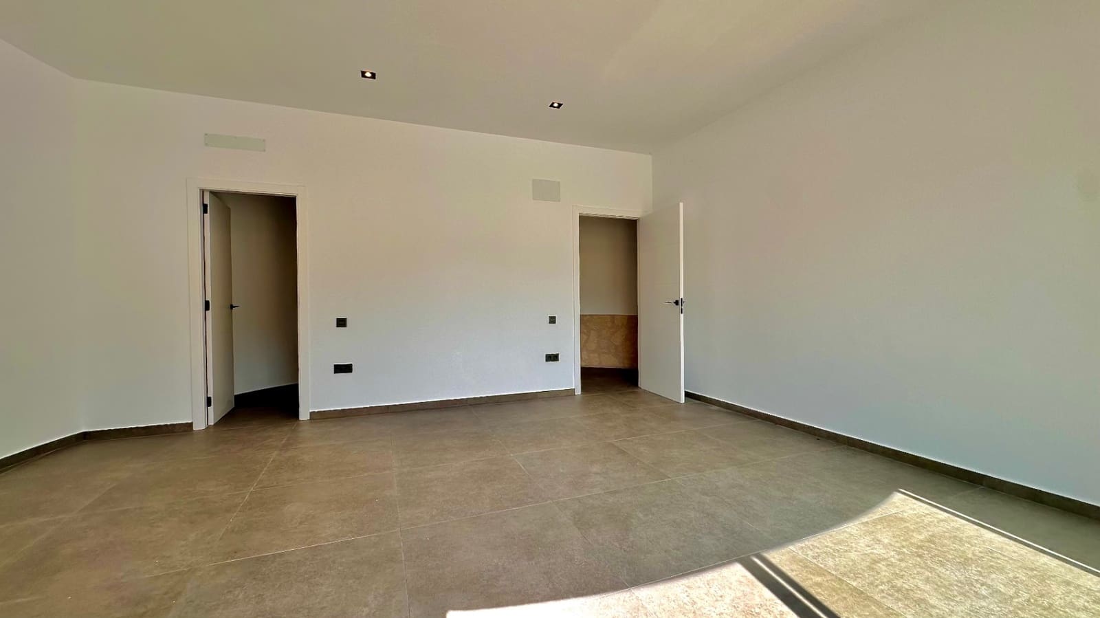 4 sypialnia Willa na sprzedaż w Moraira z basenem garażem - 1 500 000 € (Ref: 9182701)