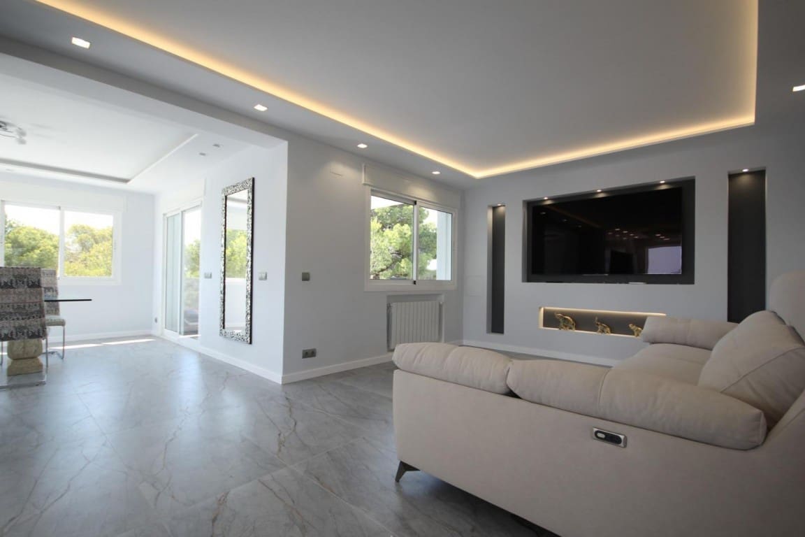 5 soverom Villa til salgs i La Nucia med svømmebasseng garasje - € 1 350 000 (Ref: 9182710)