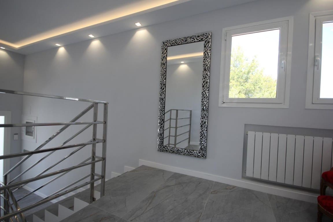 5 soverom Villa til salgs i La Nucia med svømmebasseng garasje - € 1 350 000 (Ref: 9182710)