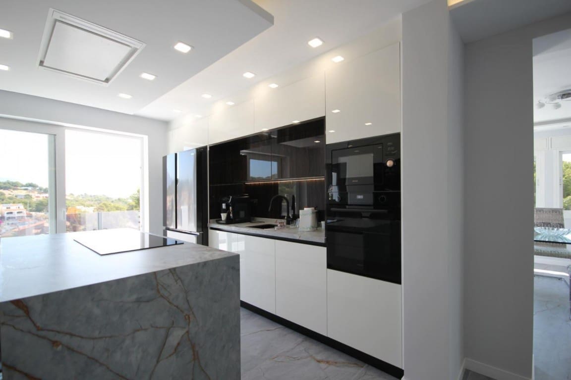 5 soverom Villa til salgs i La Nucia med svømmebasseng garasje - € 1 350 000 (Ref: 9182710)