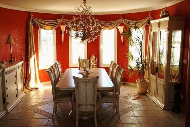 Chalet de 8 habitaciones en La Nucia en venta con piscina garaje - 4.200.000 € (Ref: 9182727)