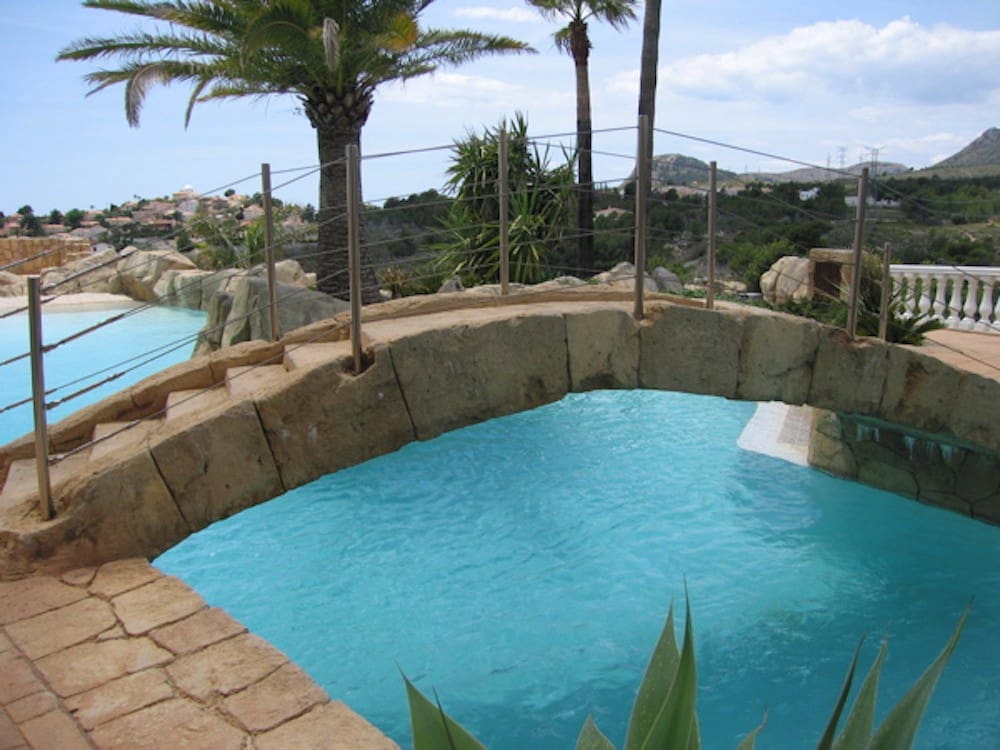 8 bedroom Villa for sale in La Nucia with pool garage - € 4,200,000 (Ref: 9182727)