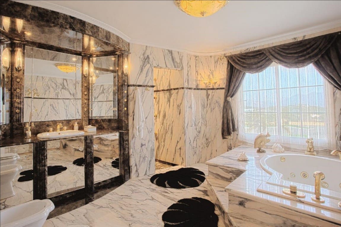 8 bedroom Villa for sale in La Nucia with pool garage - € 4,200,000 (Ref: 9182727)