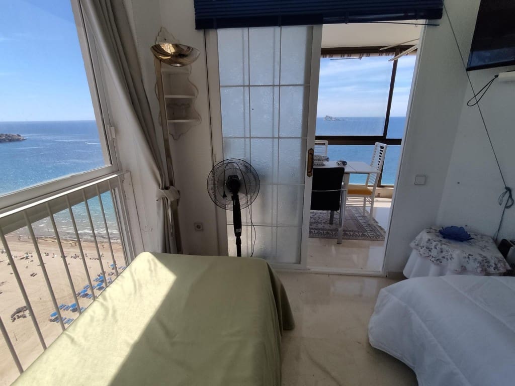 3 bedroom Apartment for sale in Benidorm with pool garage - € 685,000 (Ref: 9182742)
