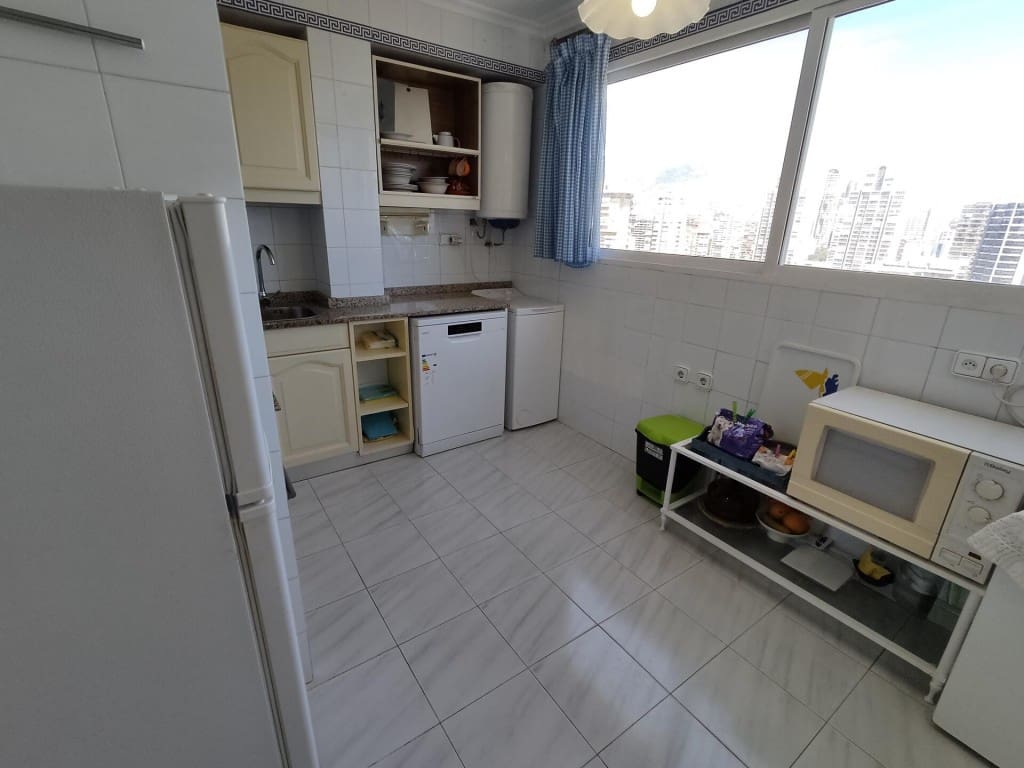 3 bedroom Apartment for sale in Benidorm with pool garage - € 685,000 (Ref: 9182742)