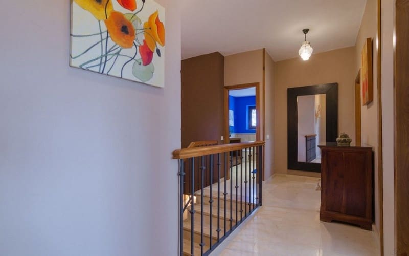 4 slaapkamer Finca/Landhuis te koop in Estepona met zwembad - € 817.000 (Ref: 9182743)