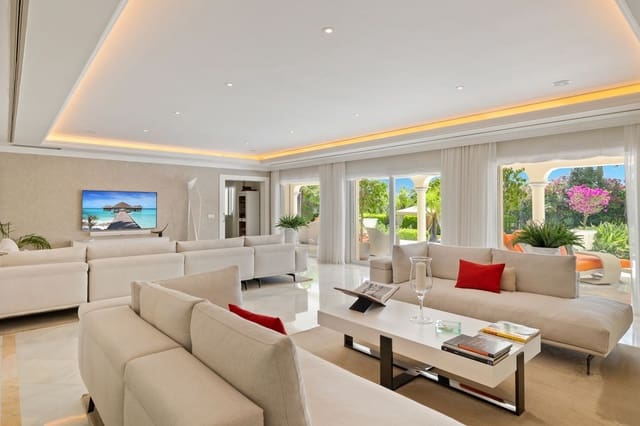 6 slaapkamer Villa te koop in Los Naranjos, Marbella - € 6.900.000 (Ref: 9182752)