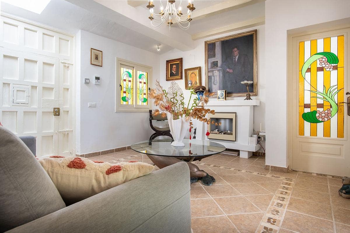 4 soverom Villa til salgs i Estepona med svømmebasseng - € 1 195 000 (Ref: 9182771)