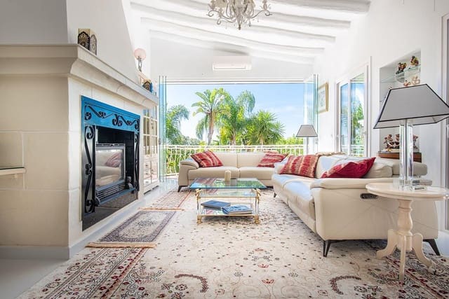 4 soverom Villa til salgs i Zona Calvario, Estepona med svømmebasseng - € 1 195 000 (Ref: 9182771)