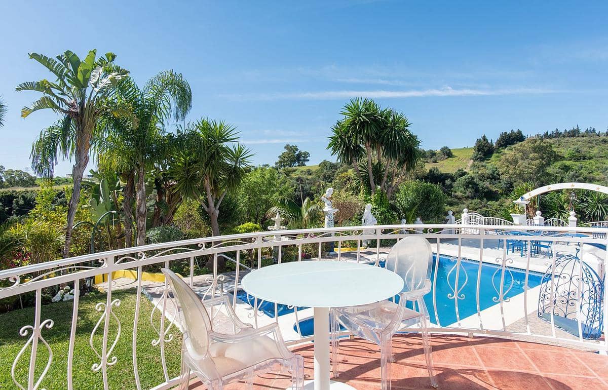 4 soverom Villa til salgs i Estepona med svømmebasseng - € 1 195 000 (Ref: 9182771)