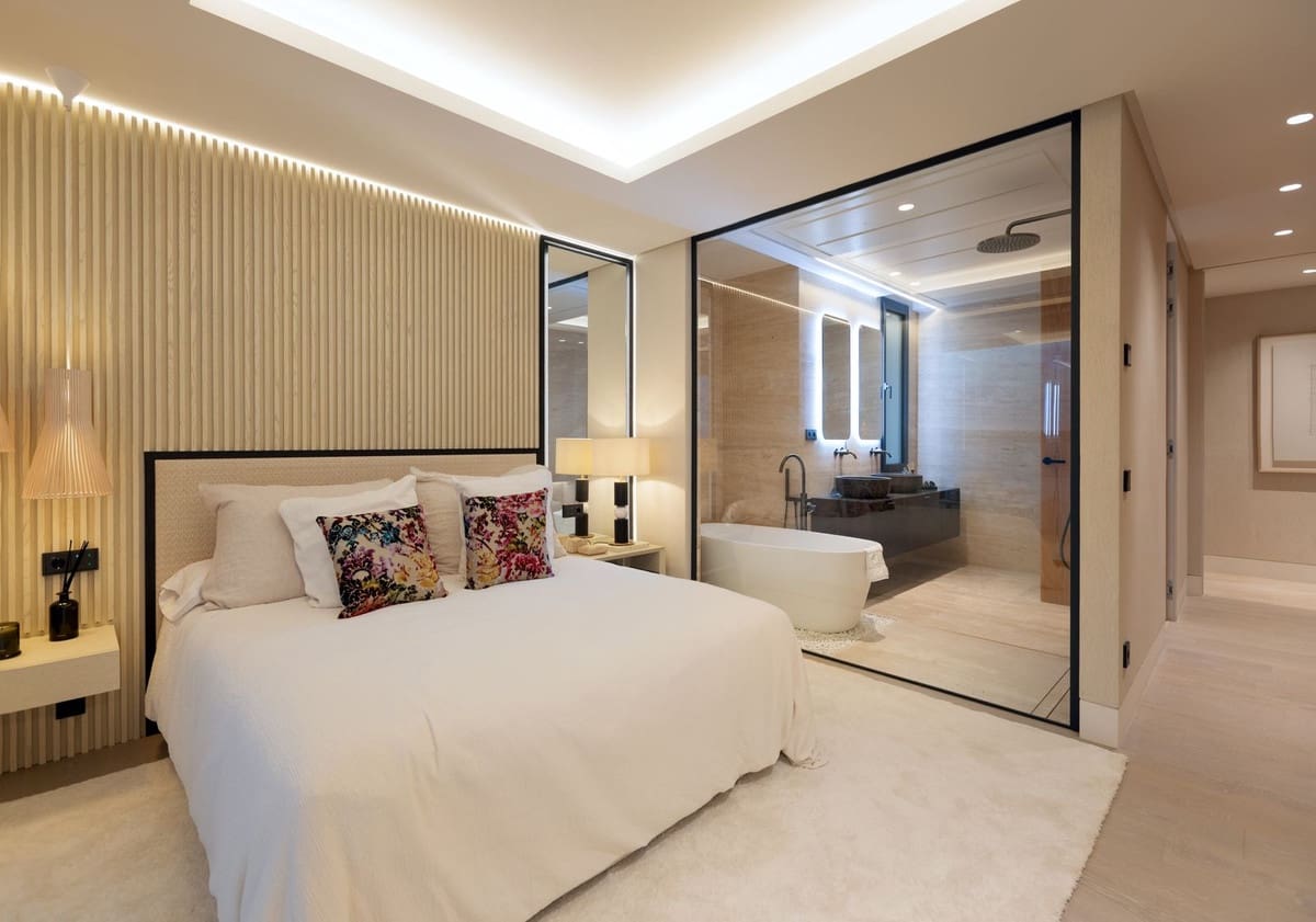 3 soveværelse Penthouse til salg i Estepona med swimmingpool - € 5.000.000 (Ref: 9182788)