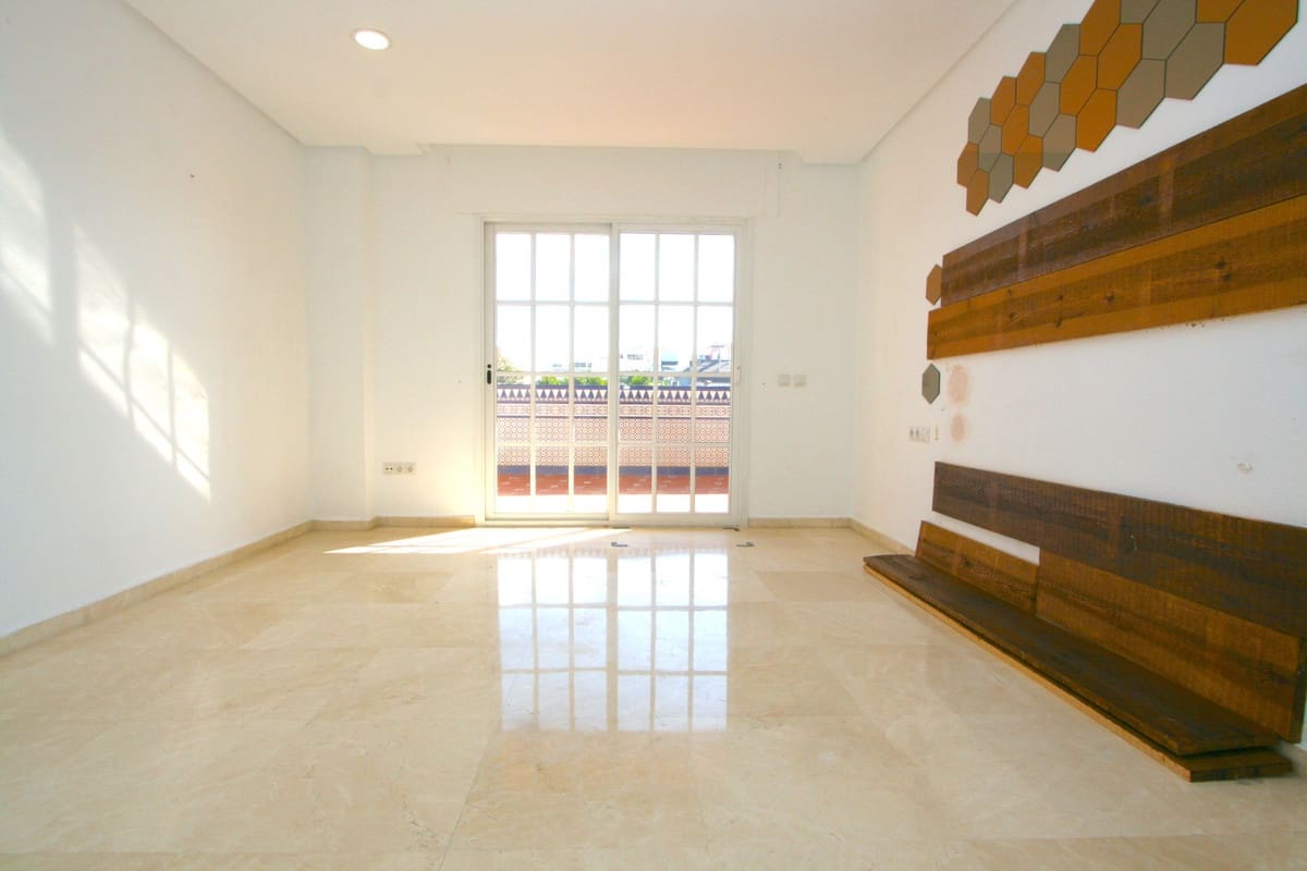 6 slaapkamer Penthouse te koop in Fuengirola met zwembad - € 785.000 (Ref: 9182798)