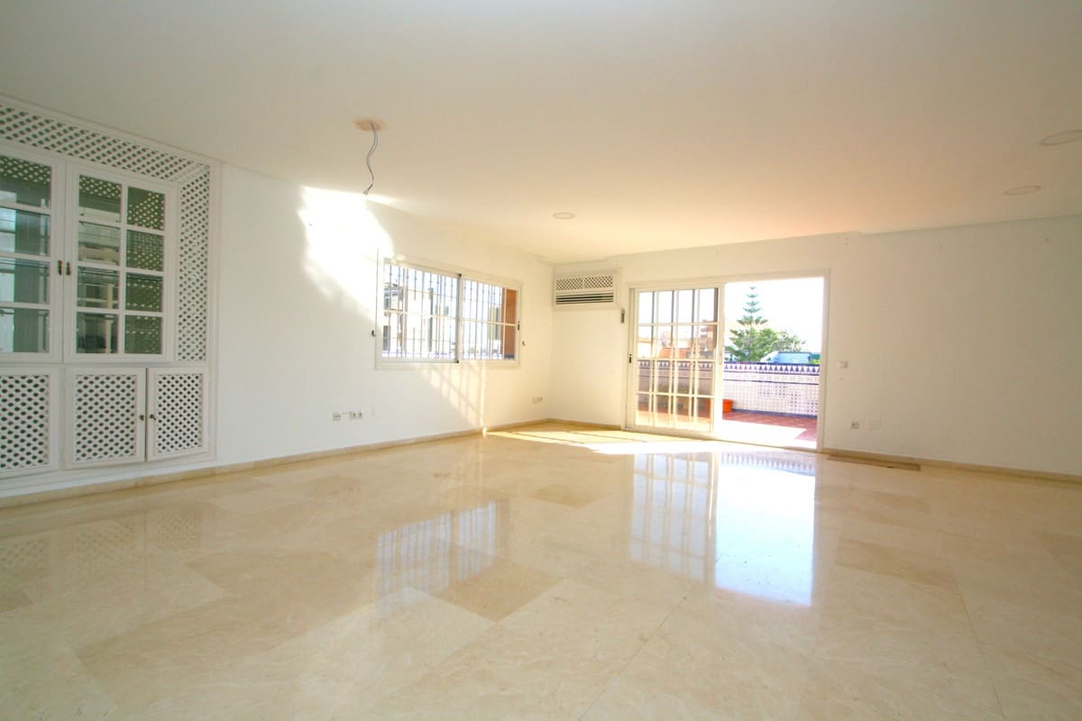 6 sypialnia Penthouse na sprzedaż w Fuengirola z basenem - 785 000 € (Ref: 9182798)