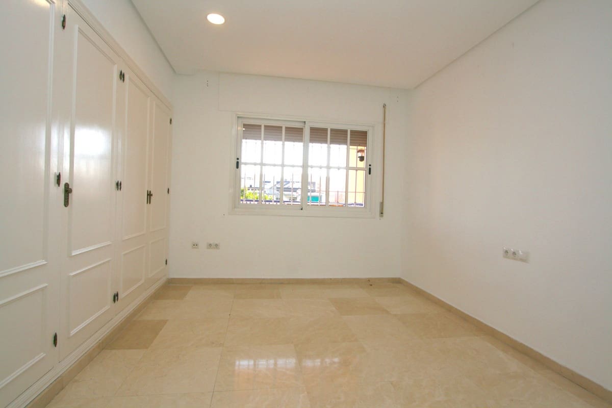 6 sypialnia Penthouse na sprzedaż w Fuengirola z basenem - 785 000 € (Ref: 9182798)