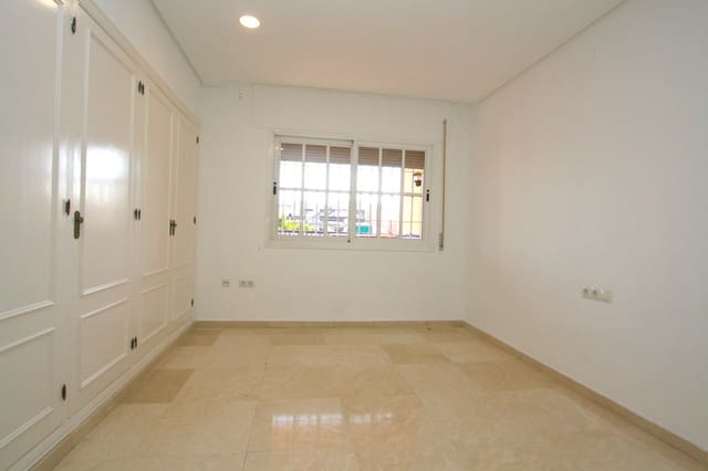 6 slaapkamer Penthouse te koop in Fuengirola met zwembad - € 785.000 (Ref: 9182798)