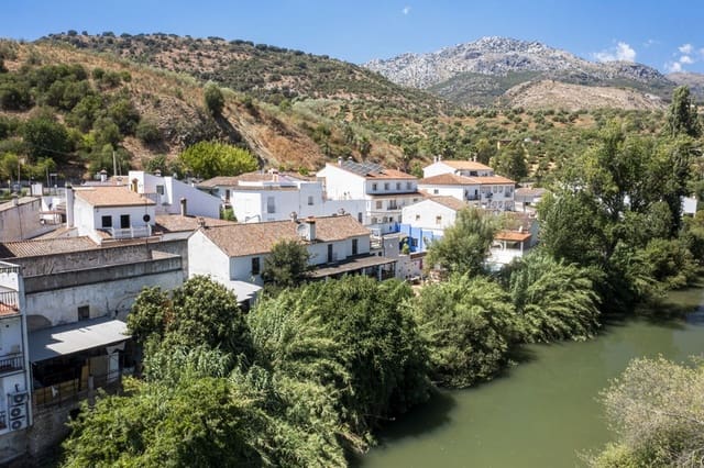 9 soverom Villa til salgs i Cortes de la Frontera med svømmebasseng - € 995 000 (Ref: 9182800)