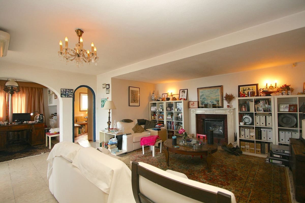 4 quarto Moradia para venda em Mijas Costa com piscina - 1 680 000 € (Ref: 9182807)