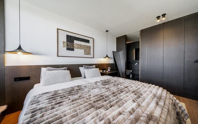 3 bedroom Penthouse for sale in Alfarnate - € 699,000 (Ref: 9182838)