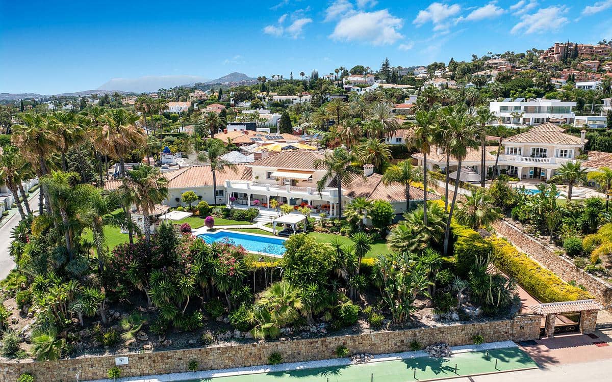 6 soveværelse Villa til salg i Marbella med swimmingpool garage - € 6.900.000 (Ref: 9182871)