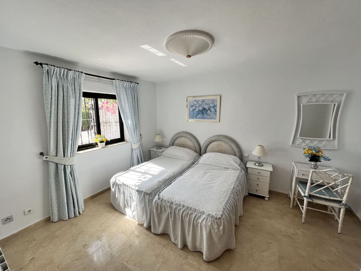 4 soverom Villa til salgs i Mijas med svømmebasseng - € 899 000 (Ref: 9182874)